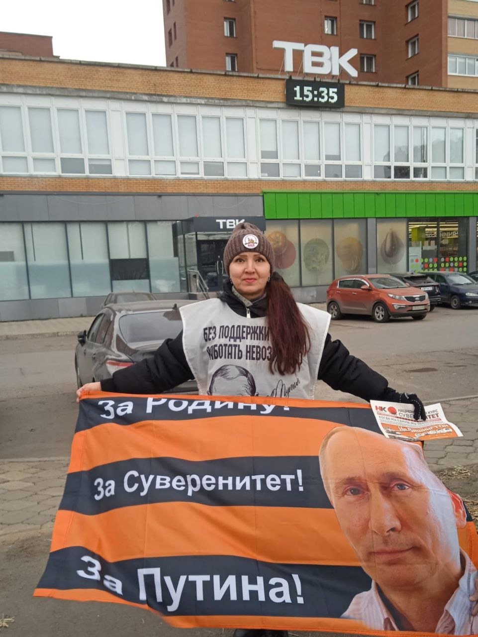 NXqHGmEtCHg.jpg